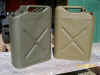 1943 Jerry Can 1a.jpg (397363 bytes)
